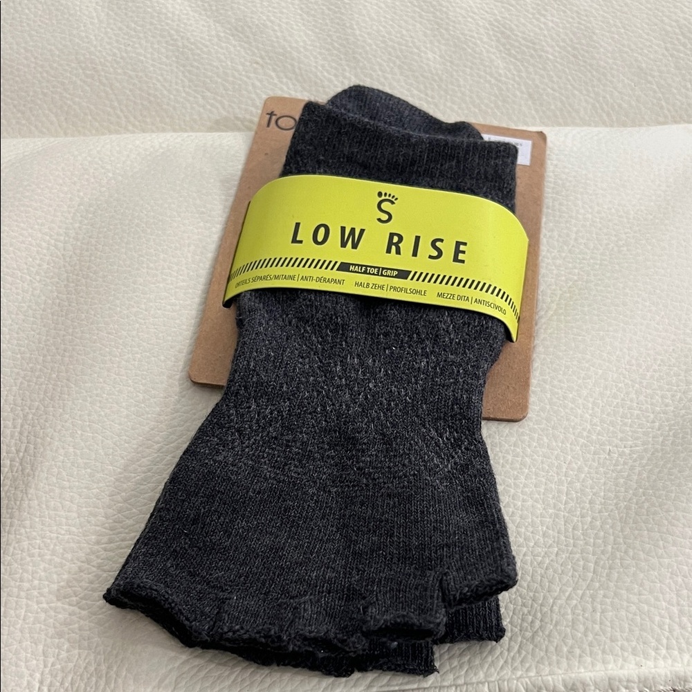 Toesox Charcoal Low Rise Casual Socks